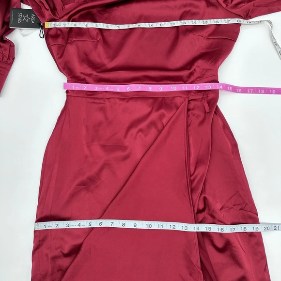 Area Star RIA SATIN DRESS IN RED NWOT - Picture 4 of 9